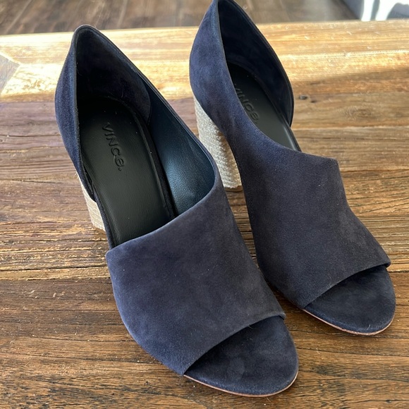 Vince Suede Navy Heels - Picture 2 of 13